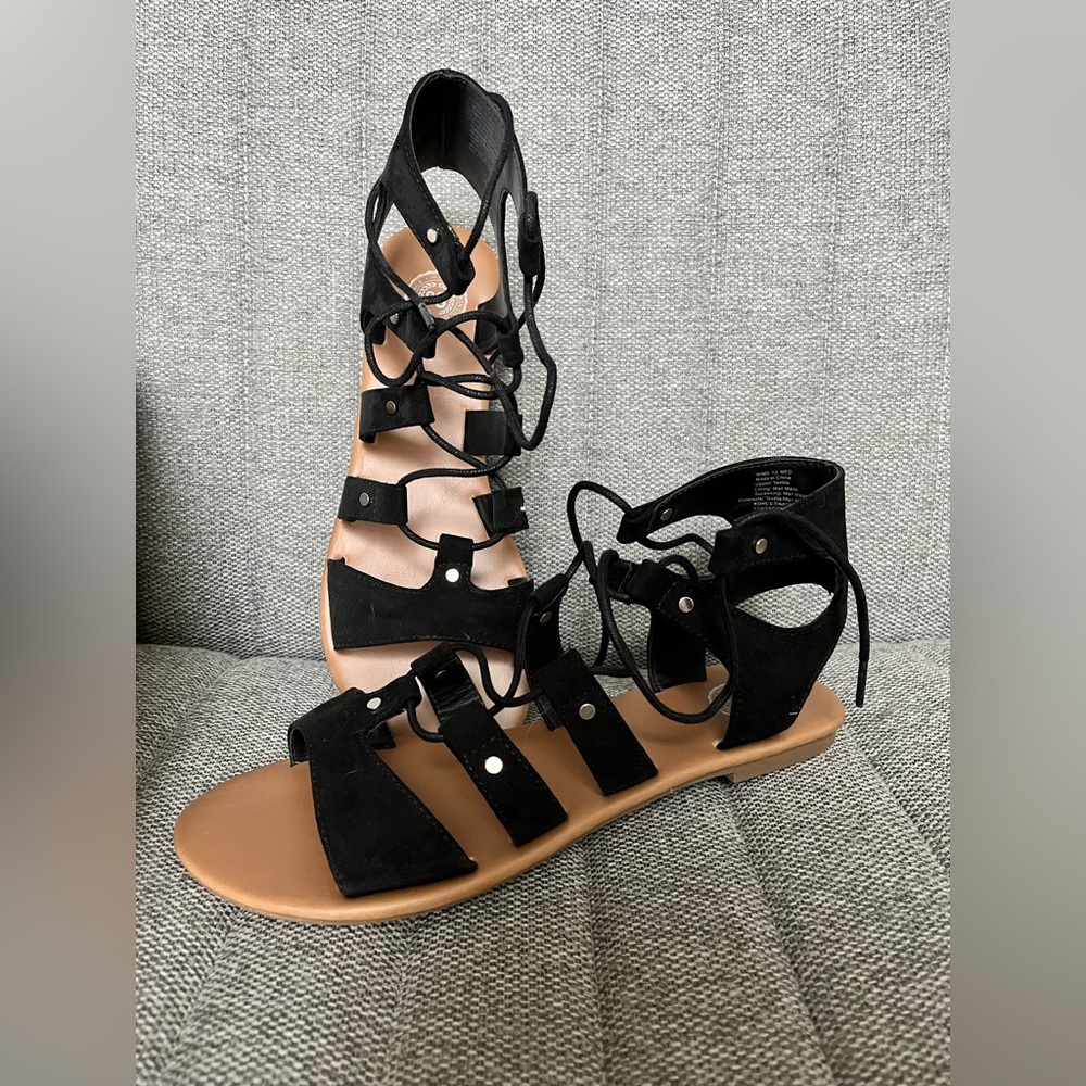 SO Authentic American Heritage black size 10 sandals